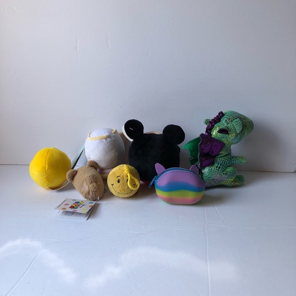 TOY BUNDLE- Beauty & The Beast, Mickey Mouse Beenie, Tsum Tsum, etc. NWOT - Picture 5 of 5